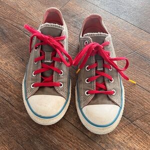 Converse Grey and Red Sneakers Classic Canvas Design